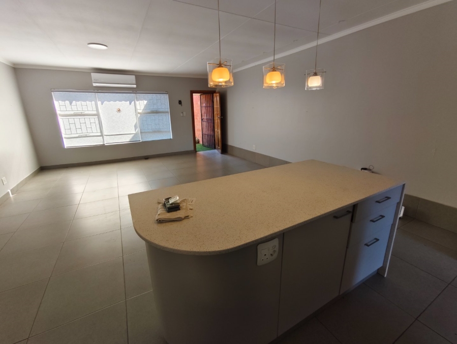To Let 2 Bedroom Property for Rent in Langenhovenpark Free State